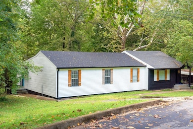 1016 Swift Dr unit A, Clarksville, TN 37040 - photo 2