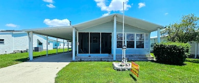 6226 Red Feather Dr, Zephyrhills, FL 33542 - photo 4