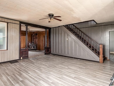 009_- 3935 N Section Line 013