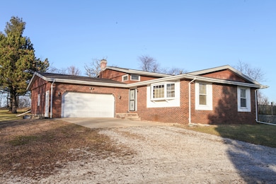 8479 N 2200 Rd E, Downs, IL 61736 - photo 2