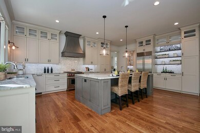 3313 John Marshall Dr, Arlington, VA 22207 - photo 6