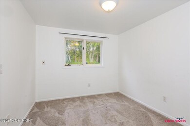 04-12300 E Drift Lane -4