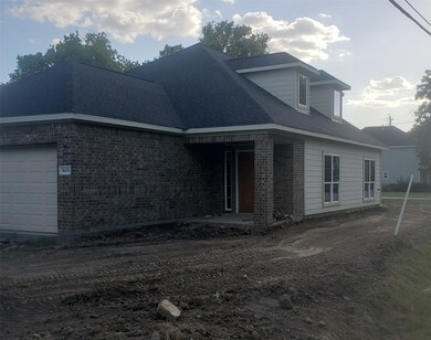 8033 Dyer St, Houston, TX 77088 - photo 2