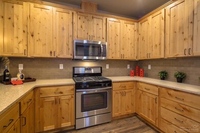 2805 SW 32nd St, Redmond, OR 97756 - photo 3