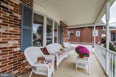 220 Forrest Ave, Folsom, PA 19033 - photo 2