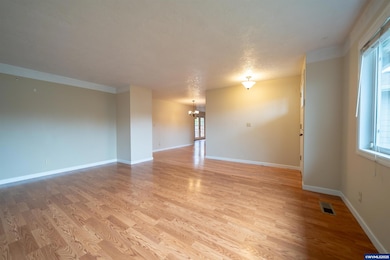 4555 Swallow Ct NE, Salem, OR 97301 - photo 5