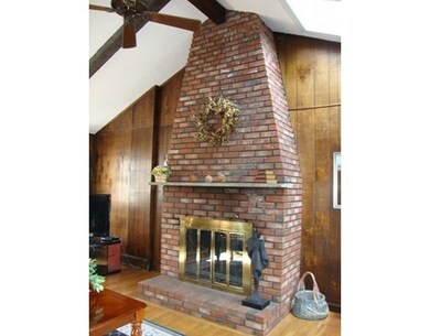 264 Worcester Ln, Waltham, MA 02451 - photo 7