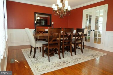 7701 Sandstone Ct, Ellicott City, MD 21043 - photo 6