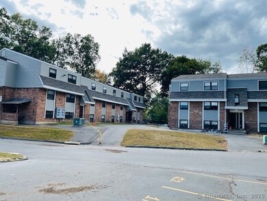 100 Norton Park, Exterior 1
