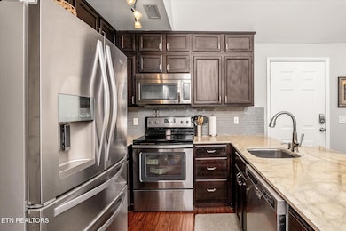 391 Moytoy Rd unit 206, Crab Orchard, TN 37723 - photo 5