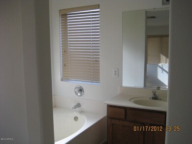 4033 W Hackamore Dr, Phoenix, AZ 85083 - photo 5