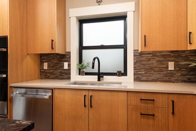 1235 NW Albany Ave, Bend, OR 97701 - photo 5