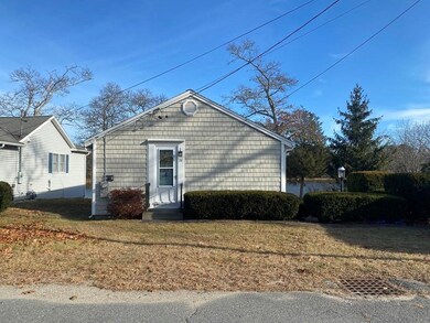 76 Circuit Ave, Wareham, MA 02571 - photo 2
