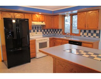 382 King Philip St unit H, Raynham, MA 02767 - photo 3