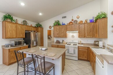 7) KITCHEN