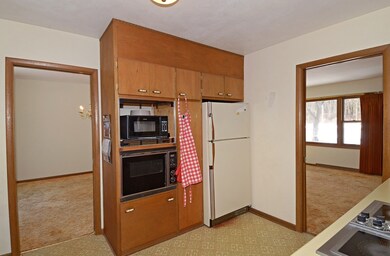 2142 Sand Hill Rd, Oregon, WI 53575 - photo 6