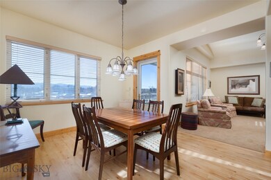 Dining room with access to the balcony