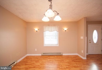 2568 Rocky Spring Rd, Chambersburg, PA 17201 - photo 5