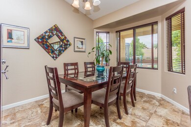 007_Dining Room