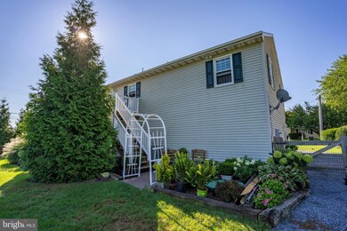 703 Walnut St, New Holland, PA 17557 - photo 7