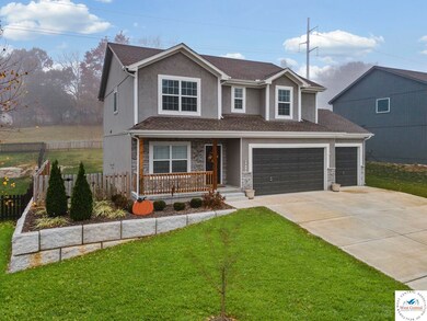 2413 SE Creek Ridge Ct, Blue Springs, MO 64014 - photo 4