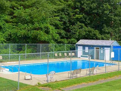 144 N Twin Oaks Terrace, South Burlington, VT 05403 - photo 3