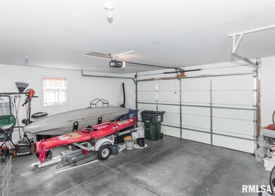 1561 W 68th St, Davenport, IA 52806 - photo 4