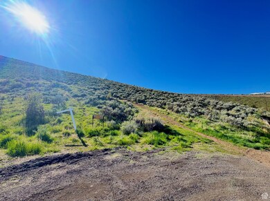 324 E 100 N unit 9, Wallsburg, UT 84082 - photo 2