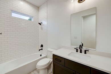 2119 Chantilly Ln, Houston, TX 77018 - photo 4