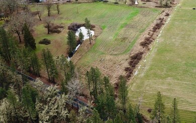 2089 Riverbanks Rd, Grants Pass, OR 97527 - photo 3