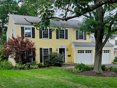 unlisted-address, Wheaton, IL 60187 - photo 2