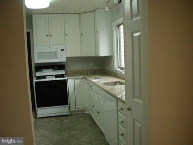 8311 Greeley Blvd, Springfield, VA 22152 - photo 4