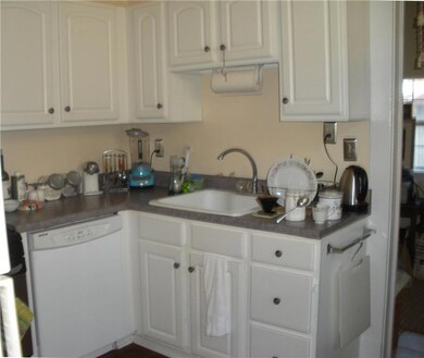 5421 kitchen.