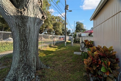 980 7th St NW unit 53, Largo, FL 33770 - photo 6