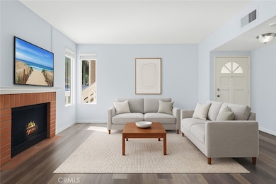 2426 Pleasant Way unit E, Thousand Oaks, CA 91362 - photo 6