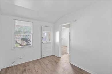 3404 Grooms St unit B, Austin, TX 78705 - photo 2