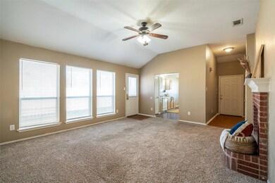 8013 Alex David Cir, Dallas, TX 75232 - photo 7