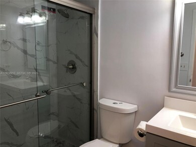 905 Brickell Bay Dr unit 1126, Miami, FL 33131 - photo 4