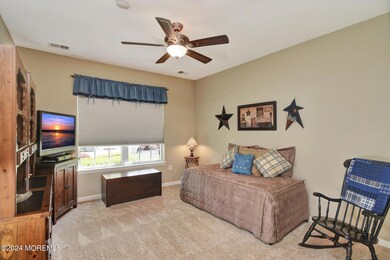 04-Bedroom