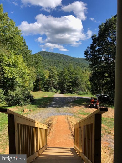 16 Pointer Ridge Ln, Washington, VA 22747 - photo 2