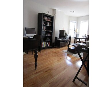 21 Charter St, Boston, MA 02113 - photo 2