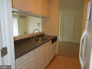 2009 Ravens Row unit 2009, Marlton, NJ 08053 - photo 7