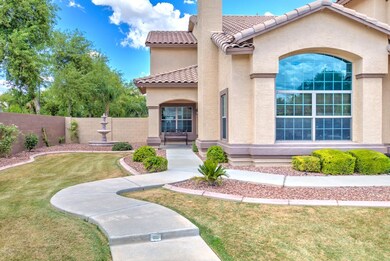 210 E Chelsea Ln-4