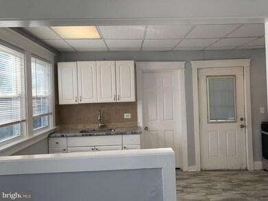 817 Spruce St, Collingdale, PA 19023 - photo 7