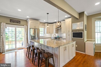 25570 Dabner Dr, Chantilly, VA 20152 - photo 2