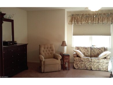 8842 Morgans Run unit 5C, Olmsted Falls, OH 44138 - photo 5