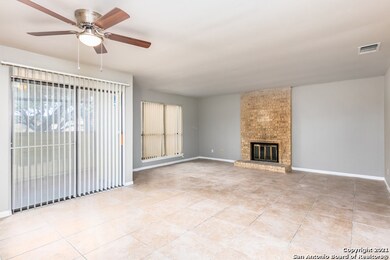 11843 Braesview unit 301, San Antonio, TX 78213 - photo 4