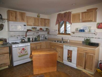 50 Wyman Ave unit A, Kittery, ME 03904 - photo 5