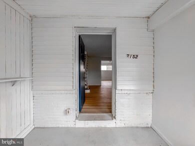 7152 Radbourne Rd, Upper Darby, PA 19082 - photo 2