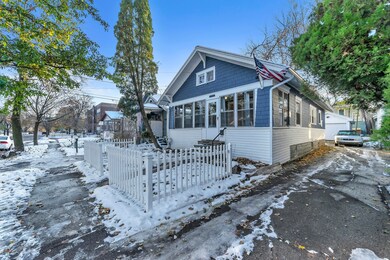 1004 S Holmes St, Lansing, MI 48912 - photo 3